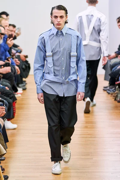 Look 35